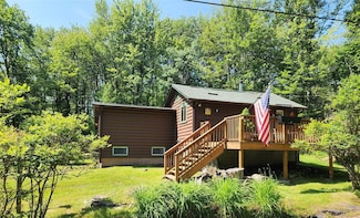 133 W Oak St, Smallwood, NY 12778