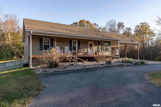 13236 Edwards Rd, Pittsburg, IL 62974