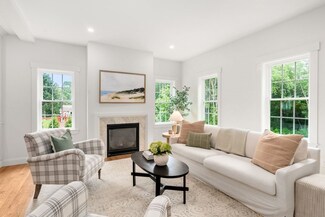 3 Modoc St, Duxbury, MA 02332