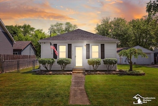 4162 9th St, Newport, MI 48166
