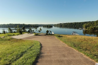 1016 Rose Ln, Eddyville, KY 42036