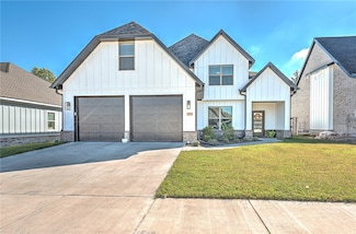 1701 S 23rd St, Rogers, AR 72758
