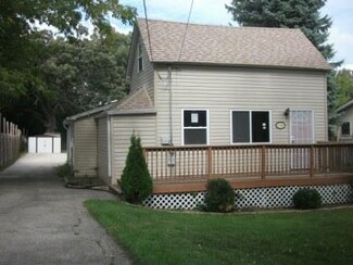 2506 26th St, Zion, IL 60099