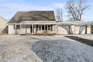 715 Mccool Rd, Valparaiso, IN 46385