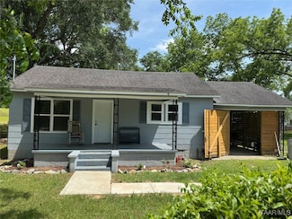 429 Plant Ave, Elba, AL 36323