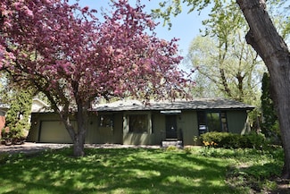 4216 Boone Ave N, New Hope, MN 55428