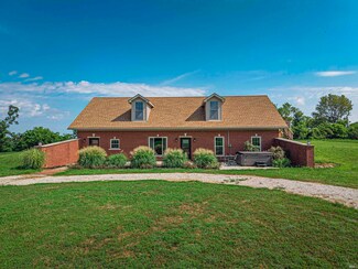 10083 W 565 S, Owensville, IN 47665
