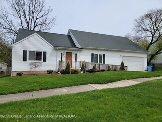 545 Hunter Blvd, Lansing, MI 48910