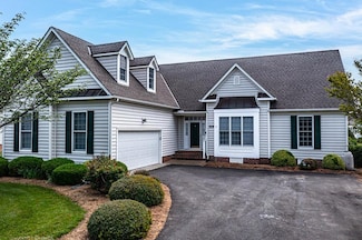 48 Old Field Rd, Irvington, VA 22480