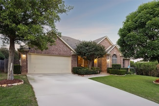 2806 Northwood St, Grapevine, TX 76051