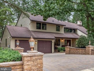 66 Woodstone Dr, Voorhees, NJ 08043