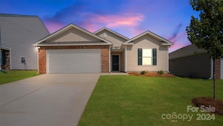 123 Ashelyn Park Dr, Fletcher, NC 28732