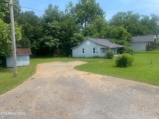 285 Joe Owen Rd, Clinton, TN 37716