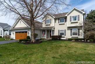 1371 Sundance Ct, Holland, MI 49424
