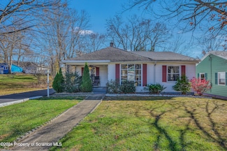 4 N Hazel St, Tunkhannock, PA 18657