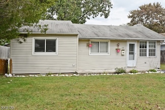 218 Hiawatha Blvd, Lake Hiawatha, NJ 07034
