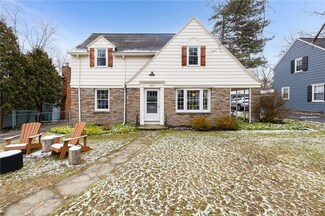 303 Troy Rd, Rochester, NY 14618