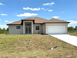 1312 Oak Ave, Lehigh Acres, FL 33972