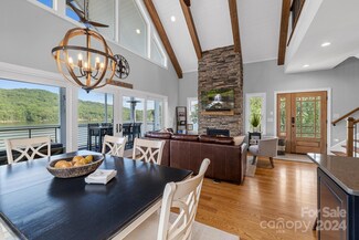 500 Shoreline Rd Unit 125, New London, NC 28127
