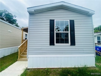 7898 Boston State Rd Unit 27, Hamburg, NY 14075