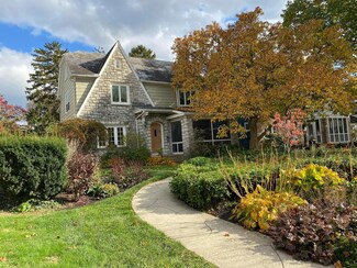 60 S Cassingham Rd, Columbus, OH 43209