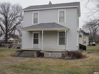 121 S Menard St, Mason City, IL 62664