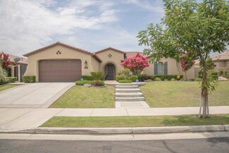 12715 Eversham Dr, Bakersfield, CA 93311