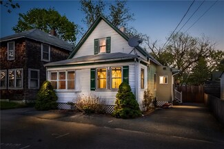 88 Powhatan St, Warwick, RI 02889
