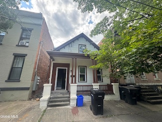 429 10th St, Troy, NY 12180