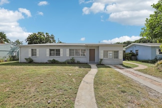 1757 13th Ave N, Lake Worth, FL 33460