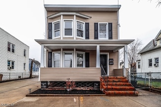53 Thornal St, Carteret, NJ 07008