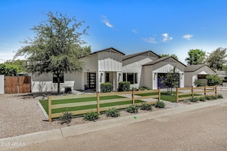 3007 N 47th St, Phoenix, AZ 85018