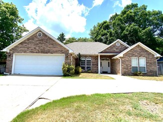 2515 Twin Oaks Ct, Benton, AR 72019