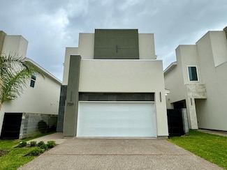 7511 Cresta Bella St, Laredo, TX 78041