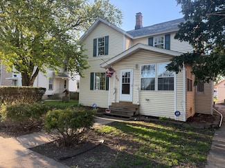 705 Campbell St, Joliet, IL 60435