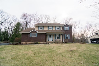 128 Elm Rd, Allentown, PA 18104