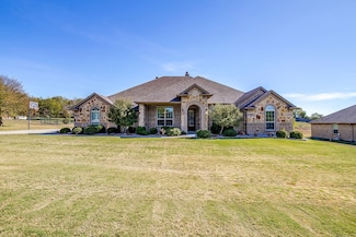 531 Parker Oaks Ln, Weatherford, TX 76087