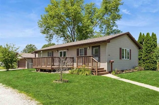 610 7th Ave, Belle Plaine, IA 52208
