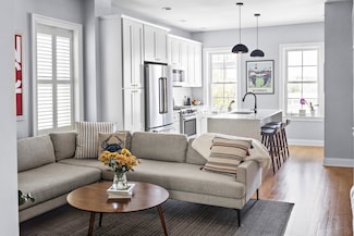 100 Webster St Unit 3, Boston, MA 02128