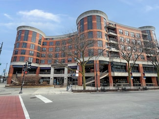 350 W Belden Ave Unit 402, Chicago, IL 60614