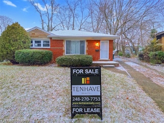 24330 Manistee St, Oak Park, MI 48237