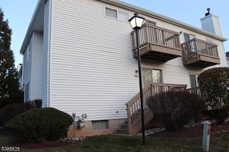 1201 Southard Ct, Flemington, NJ 08822