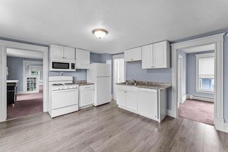 3003 California St NE, Minneapolis, MN 55418