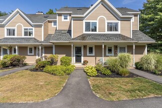 19 Hillcrest W, Portland, ME 04103