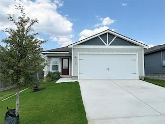 120 Morrison Dr, Jarrell, TX 76537