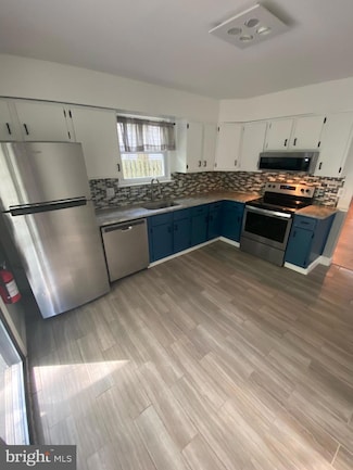 35 Windingbrook Dr, Atco, NJ 08004