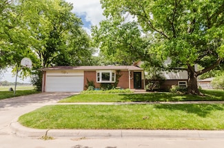 7910 W 10th St N, Wichita, KS 67212