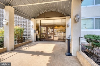 4410 Briarwood Ct N Unit 36, Annandale, VA 22003