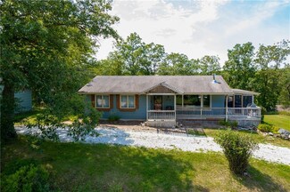 6004 Tulip Ct, Panora, IA 50216