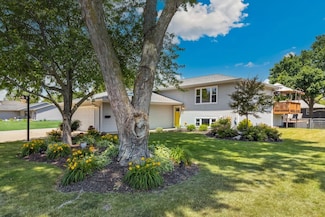 502 W 11th St, Rock Falls, IL 61071